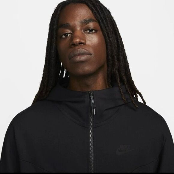 Nike Sportswear Tech Fleece Lightweight Hoodie Jacket - Picture 4 of 11
